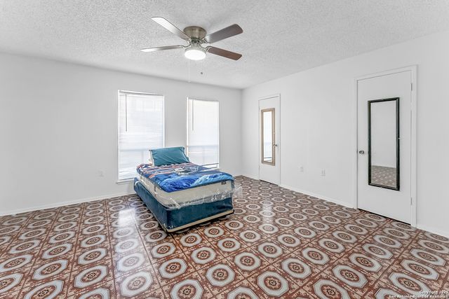 3803 Barrington St Apt 5B, San Antonio, TX 78217