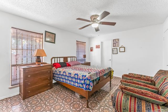 3803 Barrington St Apt 5B, San Antonio, TX 78217