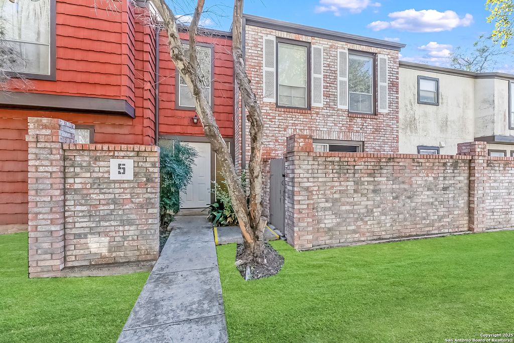 3803 Barrington St Apt 5B, San Antonio, TX 78217