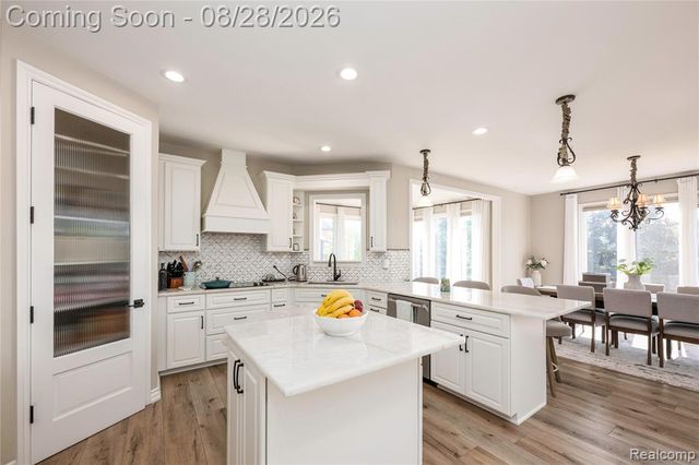 63520 Georgetowne, Washington, MI 48095