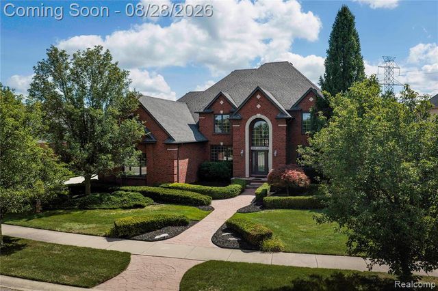 63520 Georgetowne, Washington, MI 48095