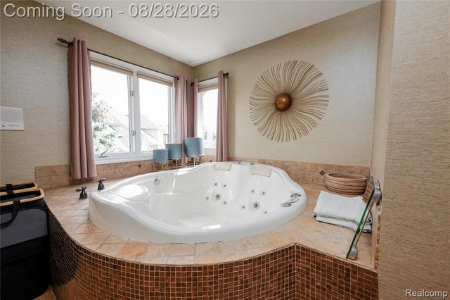 63520 Georgetowne, Washington, MI 48095