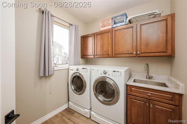 63520 Georgetowne, Washington, MI 48095