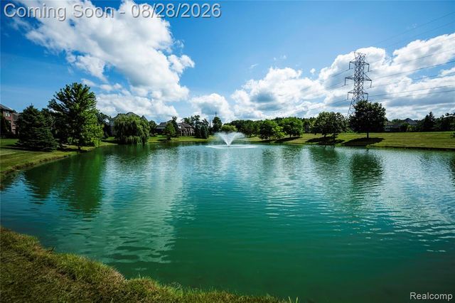63520 Georgetowne, Washington, MI 48095