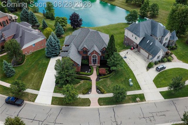 63520 Georgetowne, Washington, MI 48095