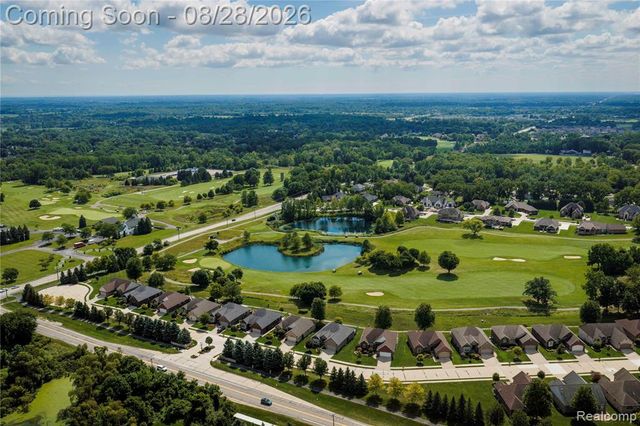 63520 Georgetowne, Washington, MI 48095