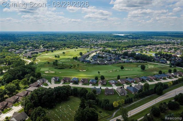 63520 Georgetowne, Washington, MI 48095