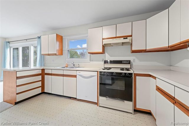 4201 Blue River Drive, Saint Clair, MI 48079