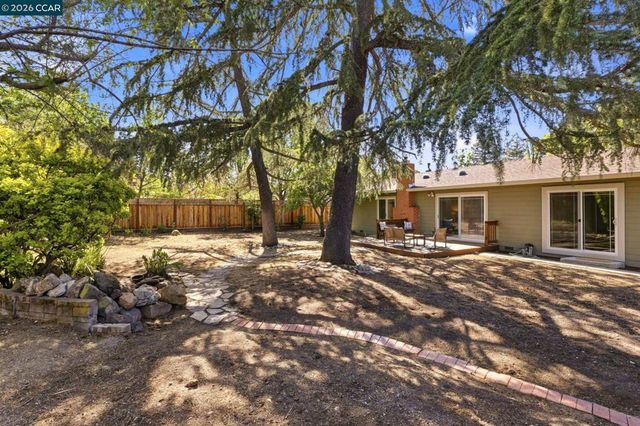 1306 Craig Dr, Concord, CA 94518