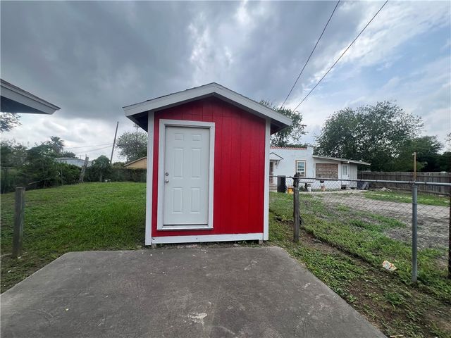 1217 12th St, Corpus Christi, TX 78404