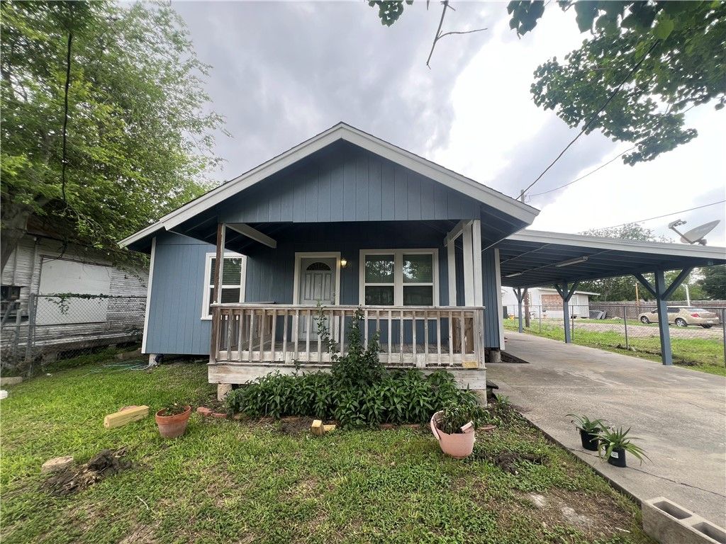 1217 12th St, Corpus Christi, TX 78404