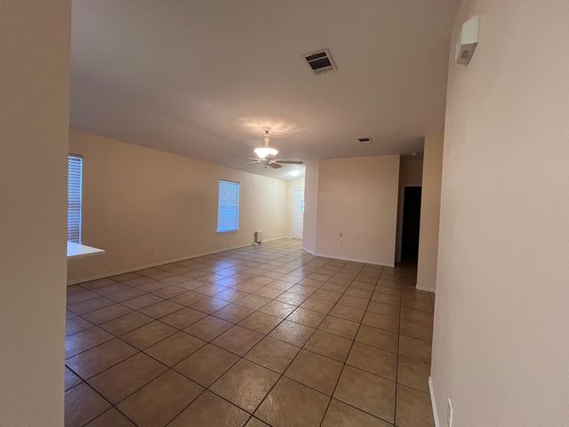 120 Salado DR, Kyle, TX 78640