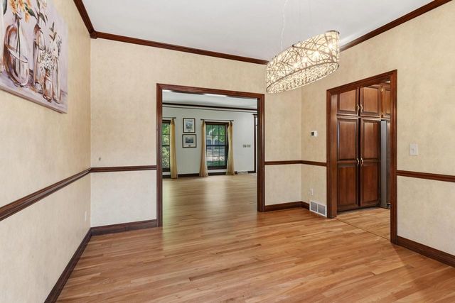 1498 PARKWAY DRIVE, Green Bay, WI 54304