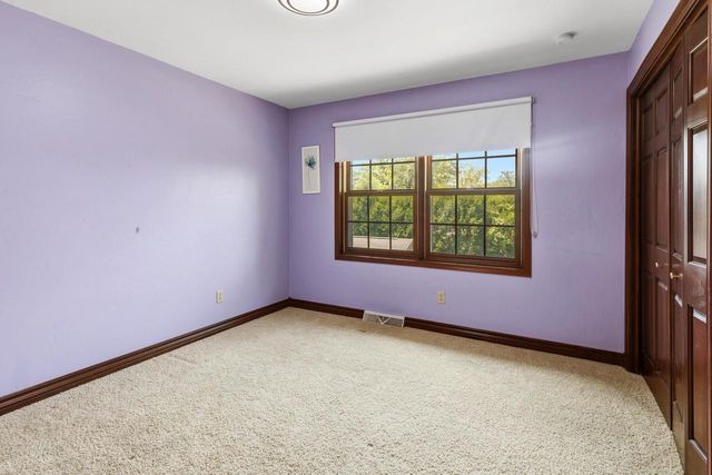 1498 PARKWAY DRIVE, Green Bay, WI 54304