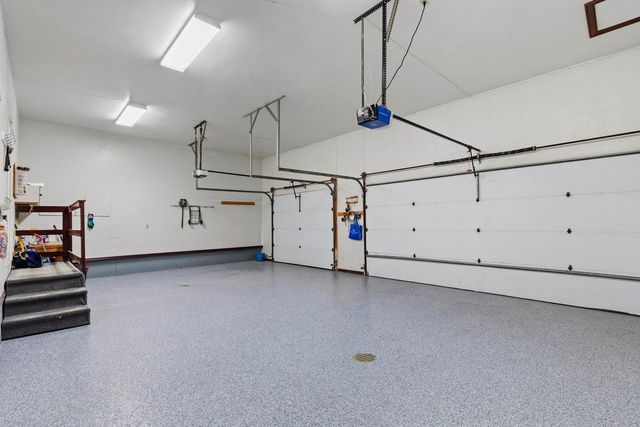 1498 PARKWAY DRIVE, Green Bay, WI 54304