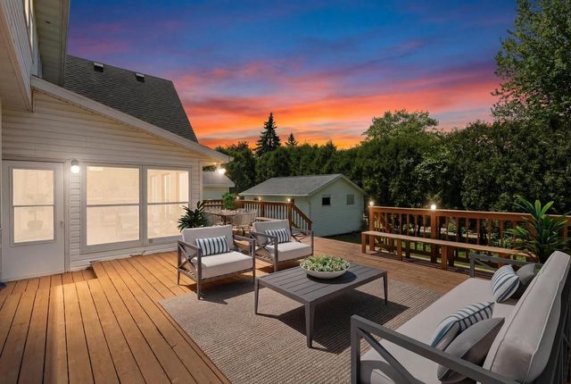 1498 PARKWAY DRIVE, Green Bay, WI 54304