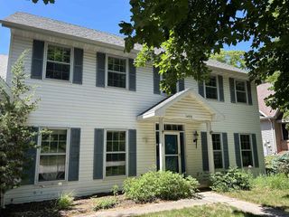1498 PARKWAY DRIVE, Green Bay, WI 54304