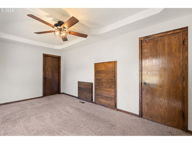 103 W HUMPHREY St, Yacolt, WA 98675