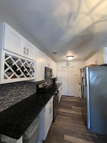 23 Haven Dr, Old Bridge Twp., NJ 07747