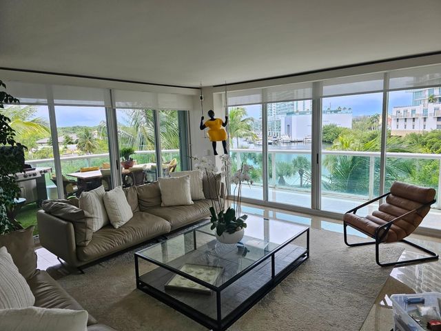 16500 Collins Ave 356, Sunny Isles Beach, FL 33160