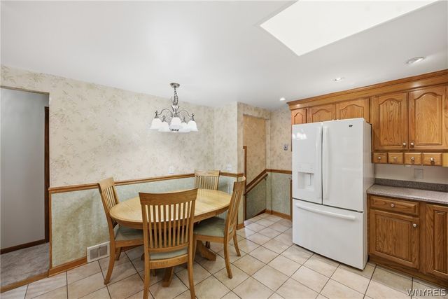 74 Leni Lane, Cheektowaga, NY 14225