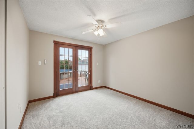 74 Leni Lane, Cheektowaga, NY 14225
