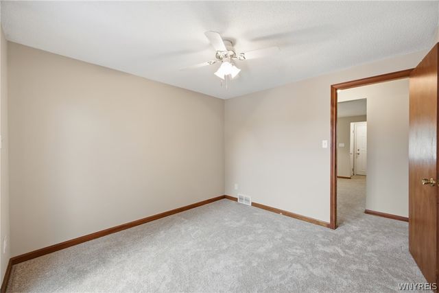 74 Leni Lane, Cheektowaga, NY 14225