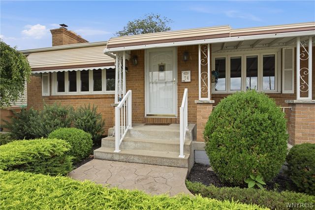74 Leni Lane, Cheektowaga, NY 14225