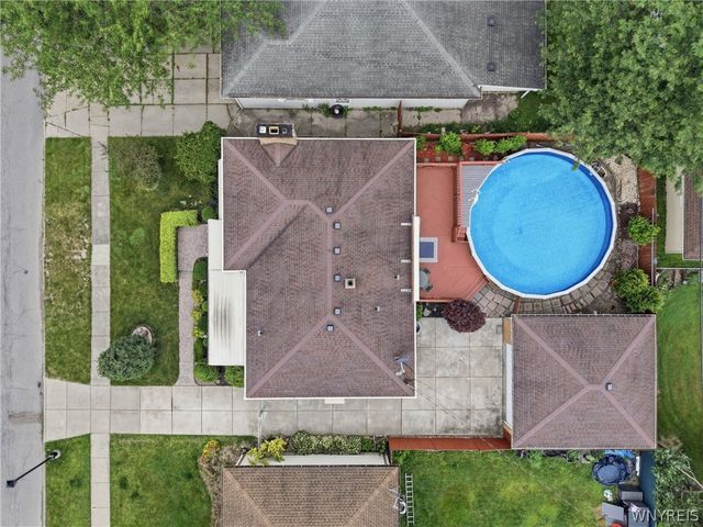 74 Leni Lane, Cheektowaga, NY 14225