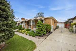 74 Leni Lane, Cheektowaga, NY 14225