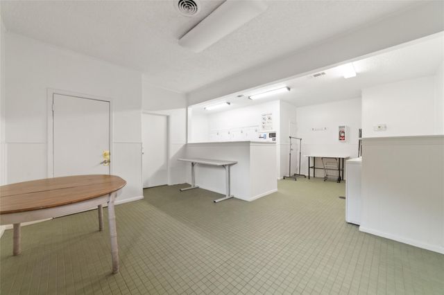 3131 Cummins 87, Houston, TX 77027