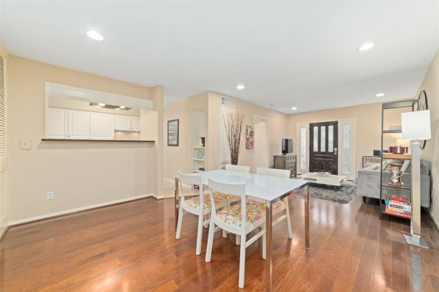 3131 Cummins 87, Houston, TX 77027