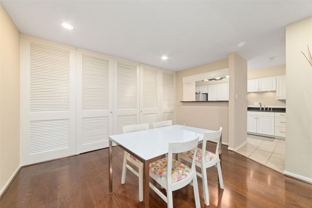 3131 Cummins 87, Houston, TX 77027