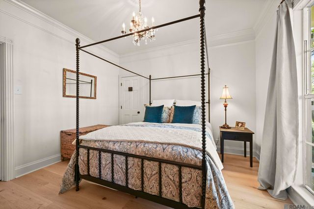 1015 Claiborne Rd, Baton Rouge, LA 70810