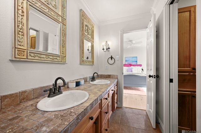 1015 Claiborne Rd, Baton Rouge, LA 70810