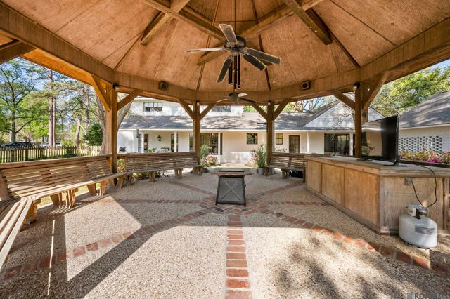 1015 Claiborne Rd, Baton Rouge, LA 70810