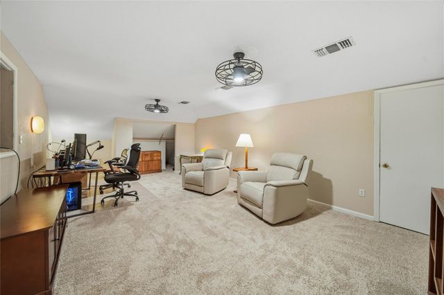 1915 Rock Fence Drive, Richmond, TX 77406