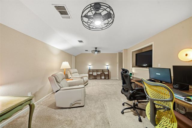 1915 Rock Fence Drive, Richmond, TX 77406