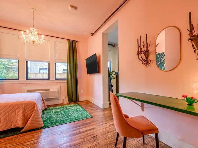 1304 Rio Grande ST, Austin, TX 78701