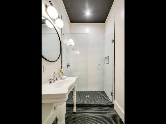 1304 Rio Grande ST, Austin, TX 78701
