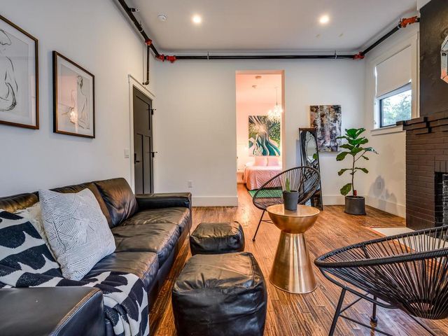 1304 Rio Grande ST, Austin, TX 78701