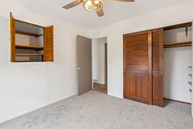 917 S Roche Street, Knoxville, IA 50138