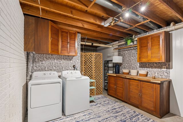 917 S Roche Street, Knoxville, IA 50138