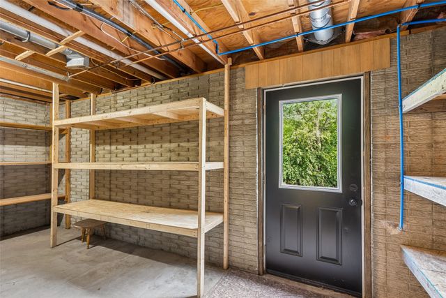 917 S Roche Street, Knoxville, IA 50138