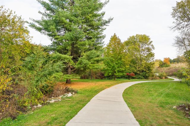 917 S Roche Street, Knoxville, IA 50138