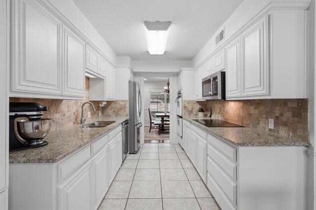 79 One Main Place, Benbrook, TX 76126