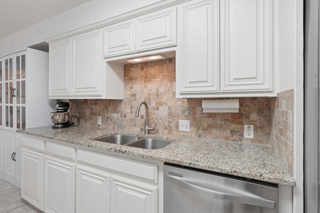 79 One Main Place, Benbrook, TX 76126