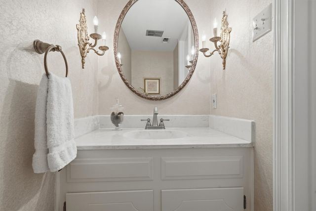 79 One Main Place, Benbrook, TX 76126