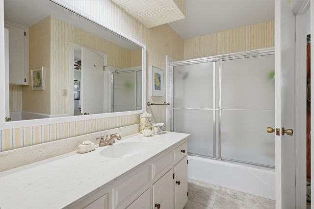 79 One Main Place, Benbrook, TX 76126