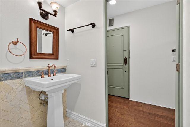 4301 Los Feliz 12, Los Angeles, CA 90027